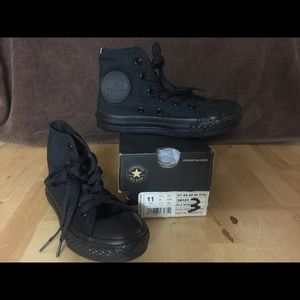 Converse size 11 youth black - never used